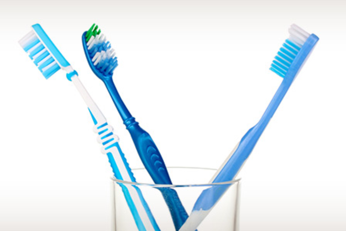 tooth brush replacement tips for oral hygiene